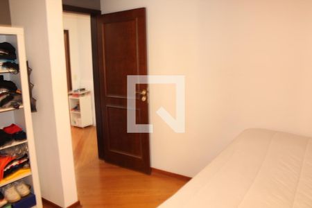 Casa de condomínio para alugar com 450m², 3 quartos e 5 vagasQuarto 3