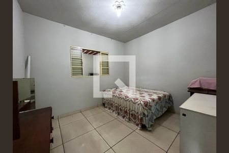 Quarto 2 de casa para alugar com 2 quartos, 2005m² em Tijuco, Contagem