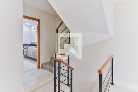 Sala de casa de condomínio para alugar com 2 quartos, 95m² em Vila Antônio, São Paulo