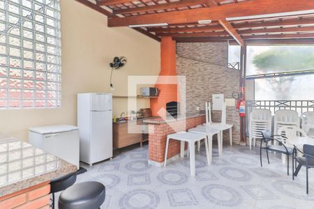 Casa de condomínio para alugar com 95m², 2 quartos e 2 vagas Casa de condomínio para alugar com 95m², 2 quartos e 2 vagasÁrea comum - Churrasqueira