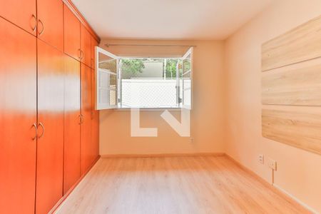 Quarto 01 de casa de condomínio para alugar com 2 quartos, 95m² em Vila Antônio, São Paulo