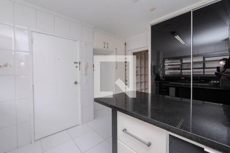 Apartamento para alugar com 140m², 4 quartos e 1 vaga Apartamento para alugar com 140m², 4 quartos e 1 vagaCozinha