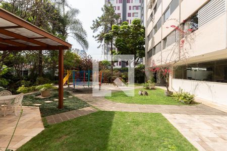 Apartamento para alugar com 140m², 4 quartos e 1 vaga Apartamento para alugar com 140m², 4 quartos e 1 vagaÁrea comum