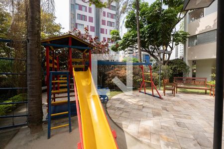 Apartamento para alugar com 140m², 4 quartos e 1 vaga Apartamento para alugar com 140m², 4 quartos e 1 vagaÁrea comum - Playground