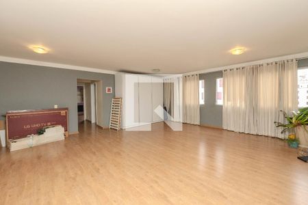 Apartamento para alugar com 4 quartos, 140m² em Cerqueira César, São Paulo