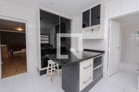 Apartamento para alugar com 140m², 4 quartos e 1 vaga Apartamento para alugar com 140m², 4 quartos e 1 vagaCozinha
