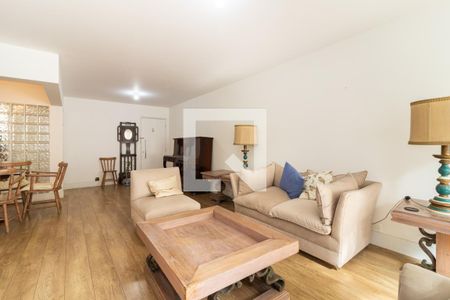 Sala de apartamento para alugar com 3 quartos, 150m² em Moema, São Paulo