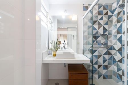 Banheiro da Suíte 1 de apartamento para alugar com 3 quartos, 150m² em Moema, São Paulo