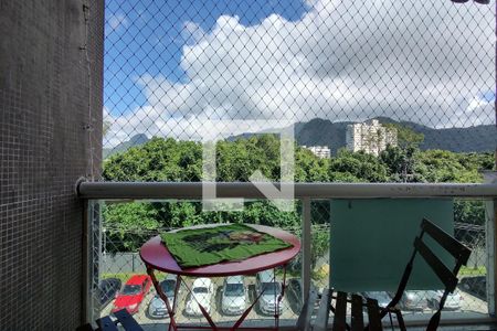 Varanda  de apartamento à venda com 2 quartos, 52m² em Jacarepaguá, Rio de Janeiro