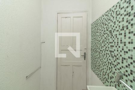 Casa à venda com 165m², 2 quartos e 2 vagas Casa à venda com 165m², 2 quartos e 2 vagasLavabo