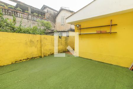 Casa à venda com 165m², 2 quartos e 2 vagas Casa à venda com 165m², 2 quartos e 2 vagasQuintal