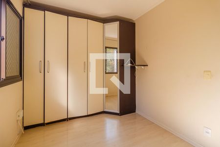 Quarto 1 de apartamento para alugar com 3 quartos, 68m² em Teresópolis, Porto Alegre