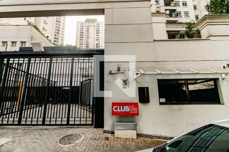 Apartamento à venda com 70m², 2 quartos e 2 vagas Apartamento à venda com 70m², 2 quartos e 2 vagasFachada e portaria