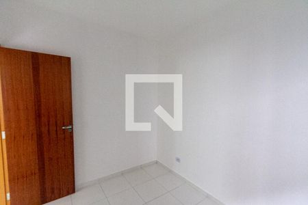 Quarto de apartamento para alugar com 2 quartos, 32m² em Vila Carrão, São Paulo