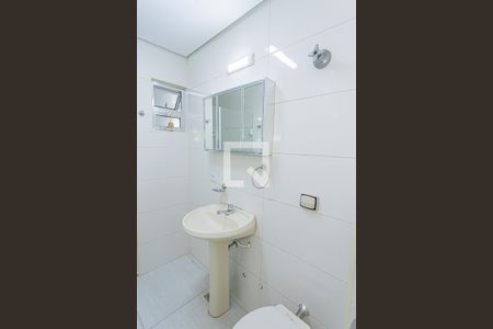 Apartamento para alugar com 65m², 2 quartos e 1 vaga Apartamento para alugar com 65m², 2 quartos e 1 vagaBanheiro