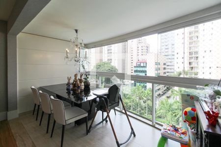 Varanda  de apartamento à venda com 2 quartos, 92m² em Vila Olímpia, São Paulo