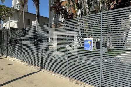 Apartamento à venda com 105m², 3 quartos e 2 vagasFachada