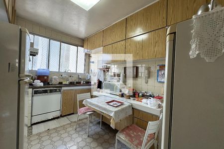 Apartamento à venda com 105m², 3 quartos e 2 vagasCozinha