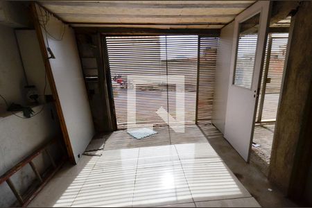 Casa à venda com 89m², 8 quartos e 3 vagas Casa à venda com 89m², 8 quartos e 3 vagasGaragem