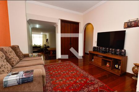 Sala de tv de apartamento para alugar com 4 quartos, 225m² em Funcionários, Belo Horizonte