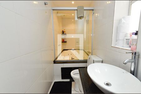 Apartamento à venda com 225m², 4 quartos e 3 vagasBanheiro suite