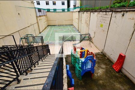 Apartamento à venda com 225m², 4 quartos e 3 vagasArea comum/quadra de esportes