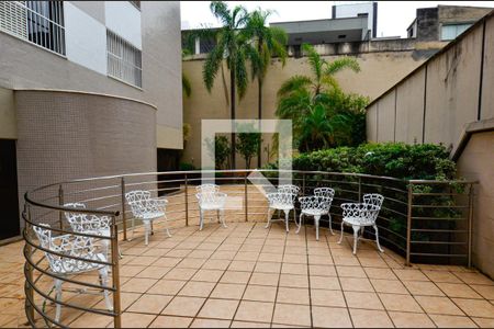 Apartamento à venda com 225m², 4 quartos e 3 vagasArea comum/piscina