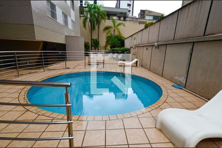 Apartamento à venda com 225m², 4 quartos e 3 vagasArea comum/piscina