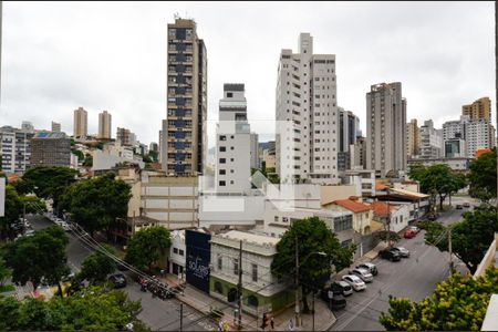 Apartamento à venda com 225m², 4 quartos e 3 vagasVista quarto1