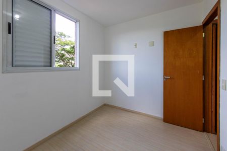 Quarto 2 de apartamento para alugar com 2 quartos, 44m² em Vila Alpina, São Paulo