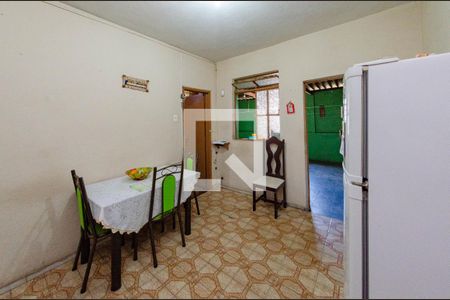 Casa para alugar com 300m², 3 quartos e 1 vaga Casa para alugar com 300m², 3 quartos e 1 vagaSala de jantar