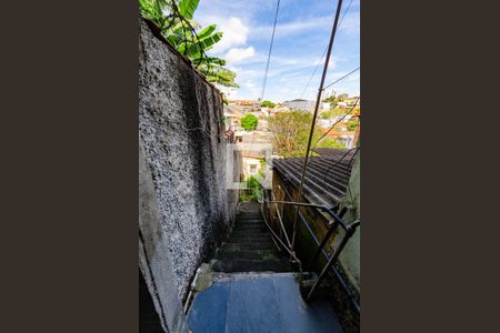 Casa para alugar com 300m², 3 quartos e 1 vaga Casa para alugar com 300m², 3 quartos e 1 vagaEscada