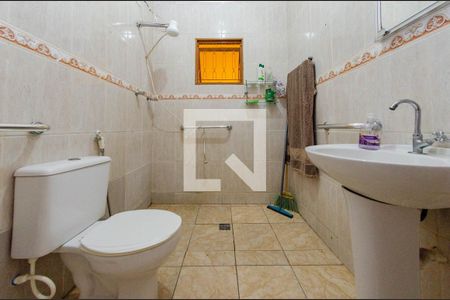 Casa para alugar com 300m², 3 quartos e 1 vaga Casa para alugar com 300m², 3 quartos e 1 vagaBanheiro