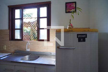 Cozinha de apartamento para alugar com 1 quarto, 29m² em Lagoa da Conceição, Florianópolis