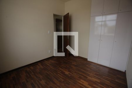  Quarto 1 de apartamento para alugar com 2 quartos, 92m² em Jardim Montanhês, Belo Horizonte