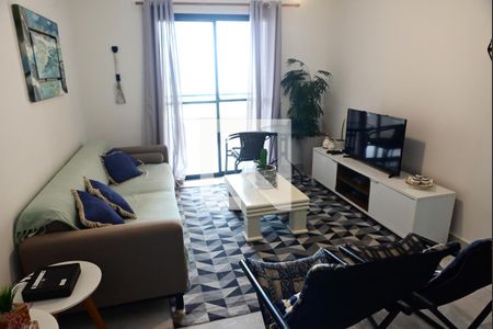 Sala de apartamento para alugar com 3 quartos, 132m² em Guilhermina, Praia Grande