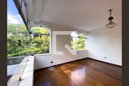 Sala de casa à venda com 4 quartos, 357m² em Butantã, São Paulo