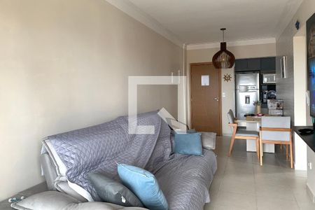 Sala de apartamento para alugar com 2 quartos, 57m² em Nova Mirim, Praia Grande