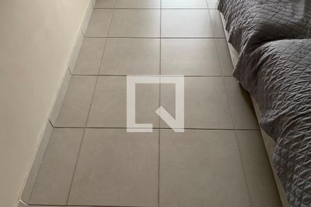 Sala de apartamento para alugar com 2 quartos, 57m² em Nova Mirim, Praia Grande
