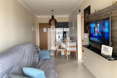 Sala de apartamento para alugar com 2 quartos, 57m² em Nova Mirim, Praia Grande