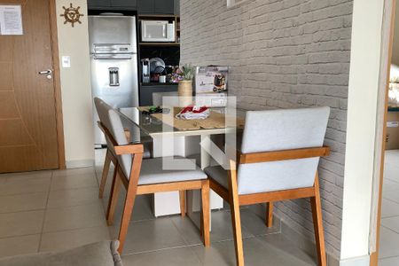 Sala de apartamento para alugar com 2 quartos, 57m² em Nova Mirim, Praia Grande