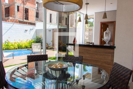 Casa de condomínio para alugar com 240m², 2 quartos e 4 vagas Casa de condomínio para alugar com 240m², 2 quartos e 4 vagasÁREA GOURMET