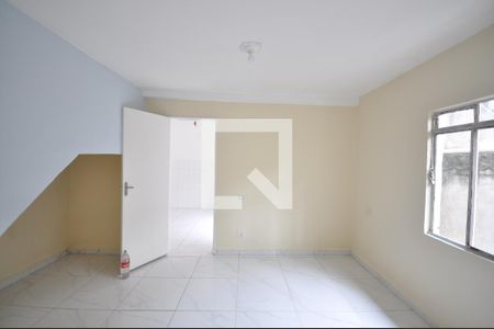 Sala/Quarto de casa para alugar com 1 quarto, 40m² em Vila Germinal, São Paulo