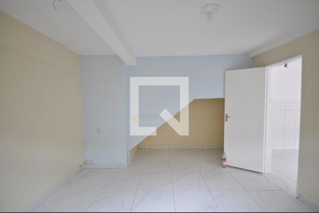 Sala/Quarto de casa para alugar com 1 quarto, 40m² em Vila Germinal, São Paulo