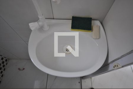 Banheiro de casa para alugar com 1 quarto, 40m² em Vila Germinal, São Paulo