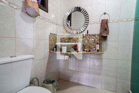 Casa à venda com 120m², 2 quartos e 2 vagas Casa à venda com 120m², 2 quartos e 2 vagasBanheiro Social