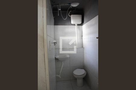 Banheiro de casa para alugar com 1 quarto, 35m² em Vila Prudente, São Paulo