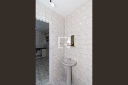 Banheiro de casa para alugar com 1 quarto, 137m² em Jardim Porteira Grande, São Paulo
