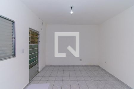 Sala/Quarto de casa para alugar com 1 quarto, 137m² em Jardim Porteira Grande, São Paulo