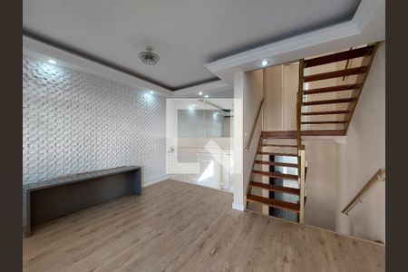 Casa de condomínio à venda com 168m², 3 quartos e 2 vagasSala